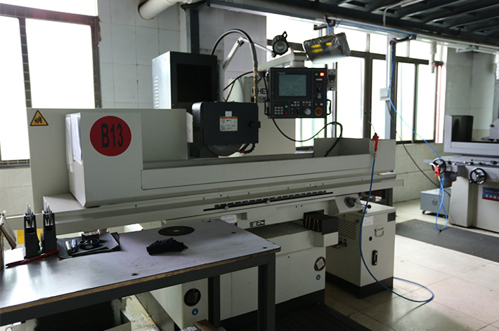 0.005mm micro engraving machine 0.005mm微雕刻机